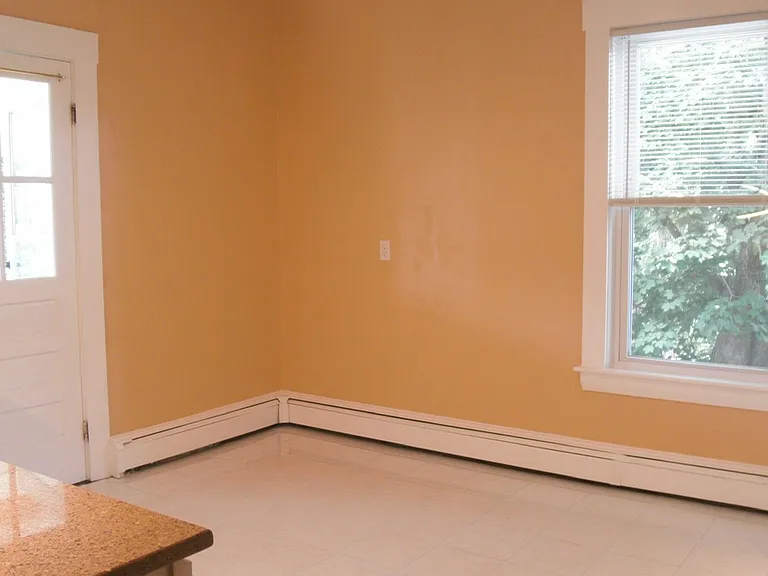 127 Brown St #3 — Photo 8