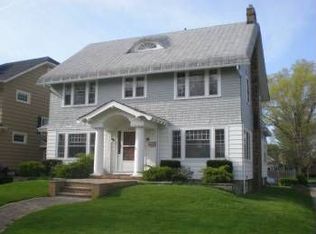 15402 Clifton Blvd, Lakewood, OH 44107