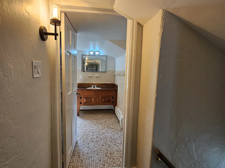 School House Ln — Photo 21