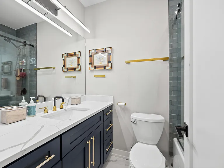2451 N Albany Ave #1 — Photo 12