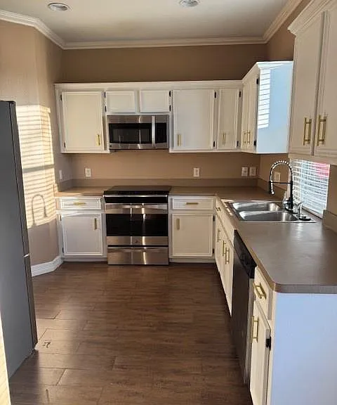 6815 Independence Blvd — Photo 7