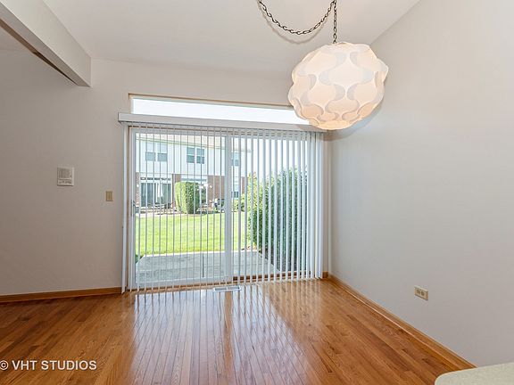 5th image of 2753 Foxwood Dr #2753