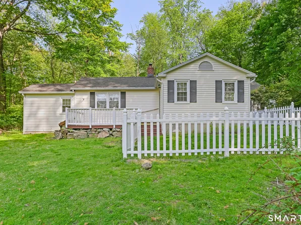 4 Topping Lane, Norwalk, CT 06854