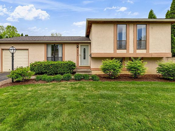 2nd image of 3435 Fox Run Rd