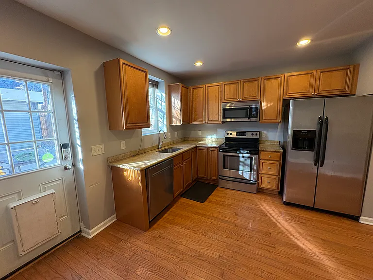 756 18th St NE — Photo 25