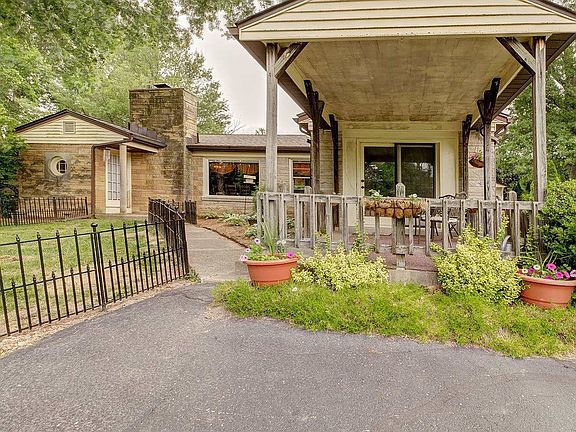 4th image of 4220 W Forrest Park Dr