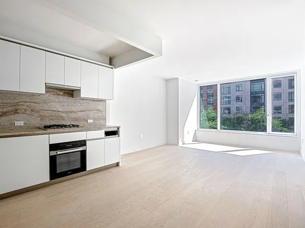 450 Washington St #301, New York, NY 10013