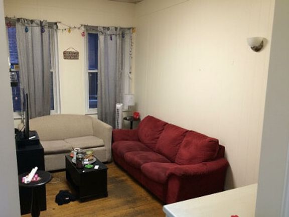 3rd image of 17 Aberdeen St APT 2