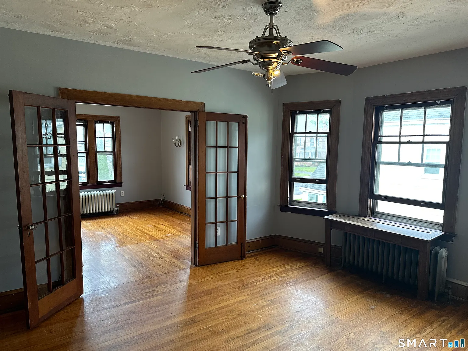 2 bed, 1.0 bath, 1360 sqft, $2,100 — Photo 1