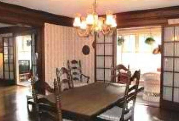 FORMAL DINING RM TO SUNRM