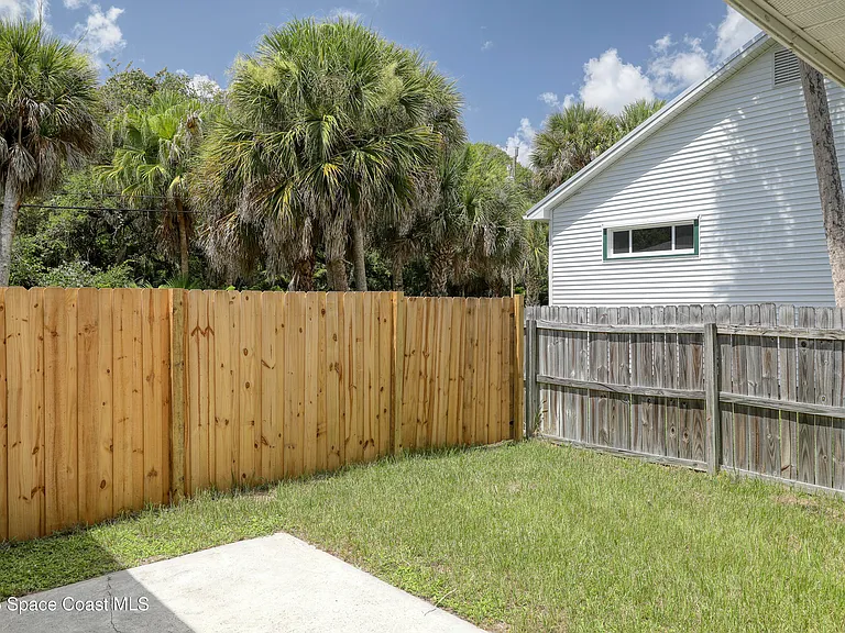 215 Pelican Dr — Photo 17