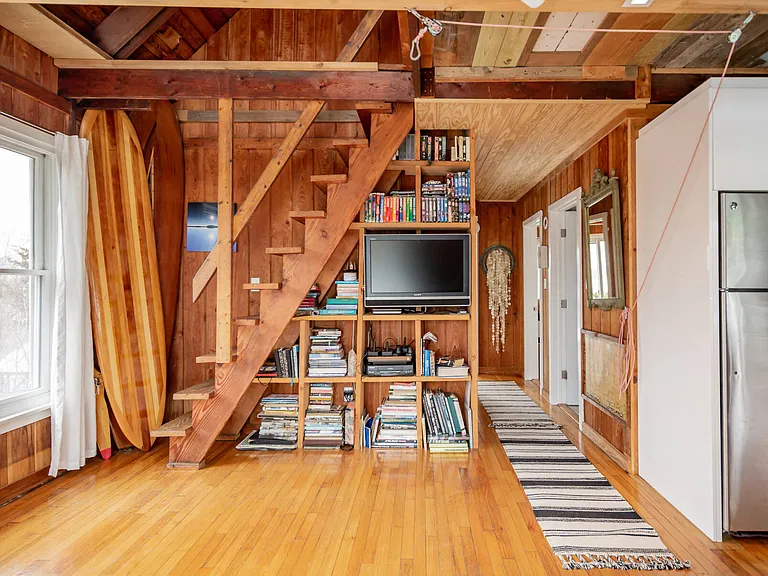 324 Gerard Dr — Photo 6