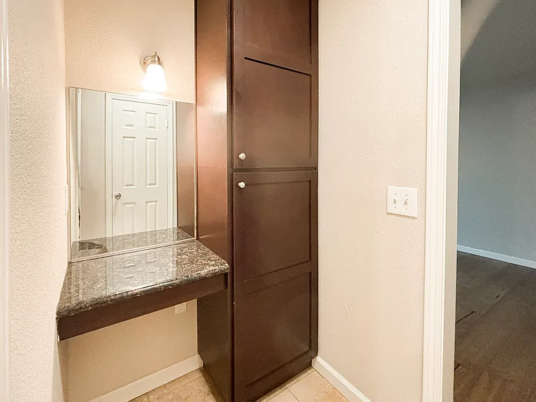 2877 A St #1 — Photo 8