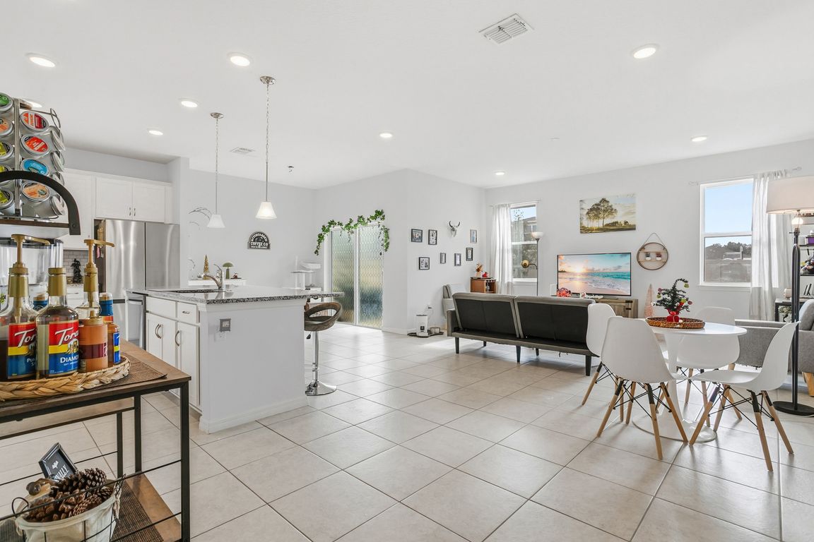 next background image