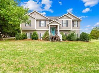 151 Old Home Pl, Kings Mountain, NC 28086