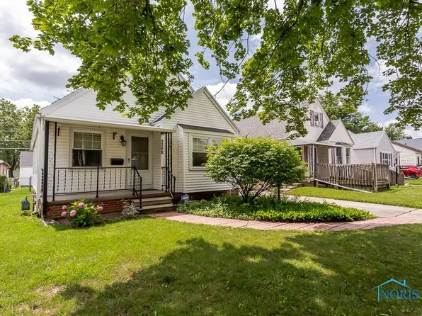 3248 Escott Ave, Toledo, OH 43614