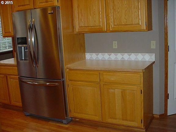 5th image of 516 NE Lenox St