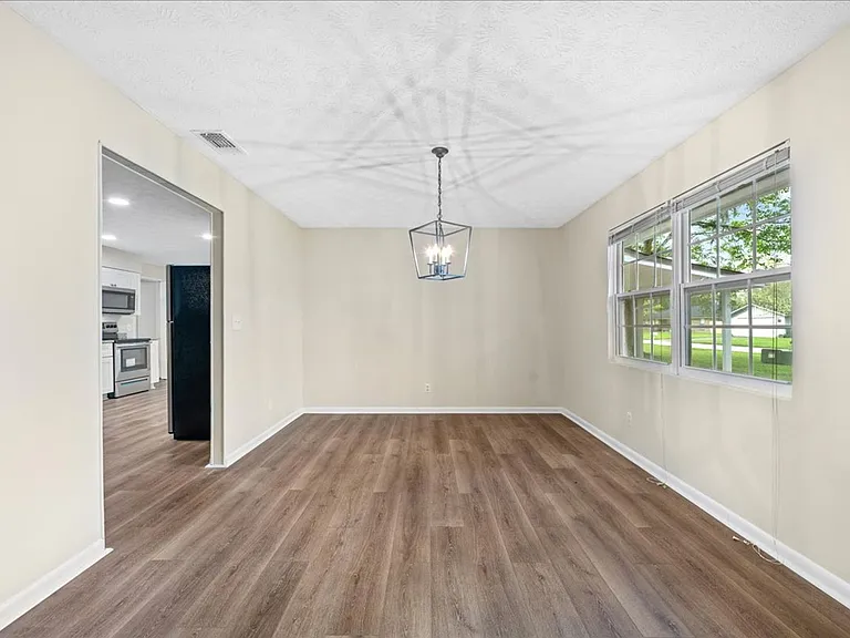 1683 Morningside Dr — Photo 11