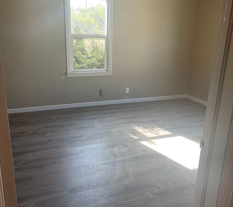 1st image of 712 W Hammond Ave