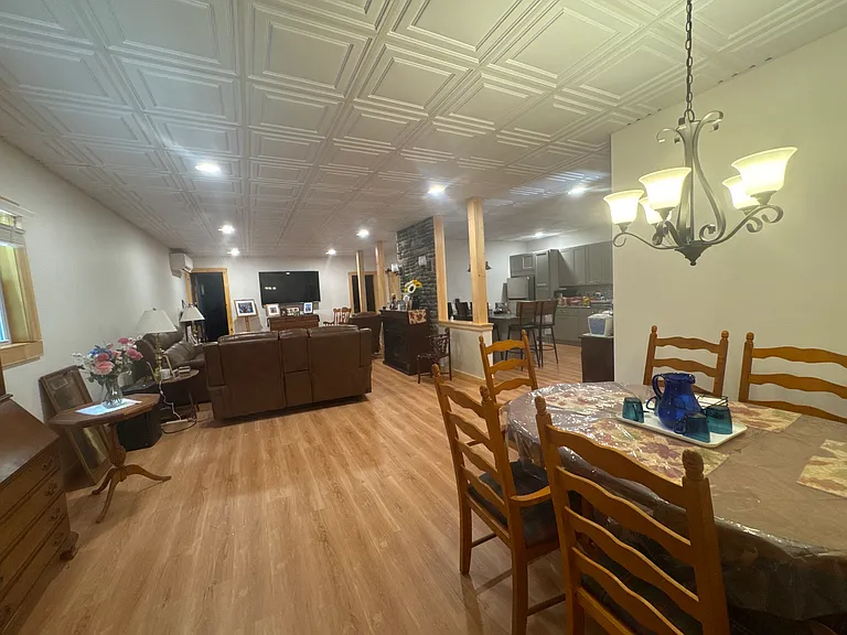 N Beech Ln — Photo 4