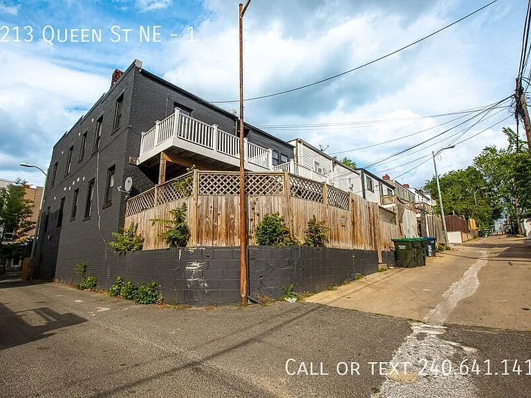 1213 Queen St NE #1 — Photo 18