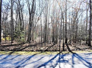 127 Markham Ln, Crossville, TN 38558