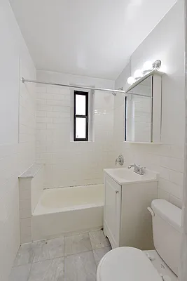 Rented by LEE & ASSOCIATES NYC RESIDENTIAL LLC | media 5