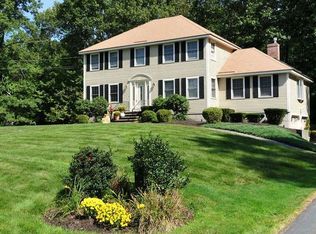 7 Colorado Dr, Tyngsboro, MA 01879