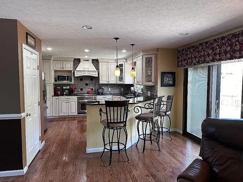 1179 Camarta Dr, Pittsburgh, PA 15227 Zillow