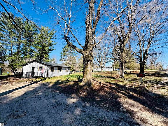2nd image of 6481 N 35th Rd