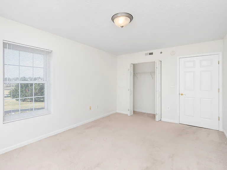 8 Rosette Ln #202 — Photo 6