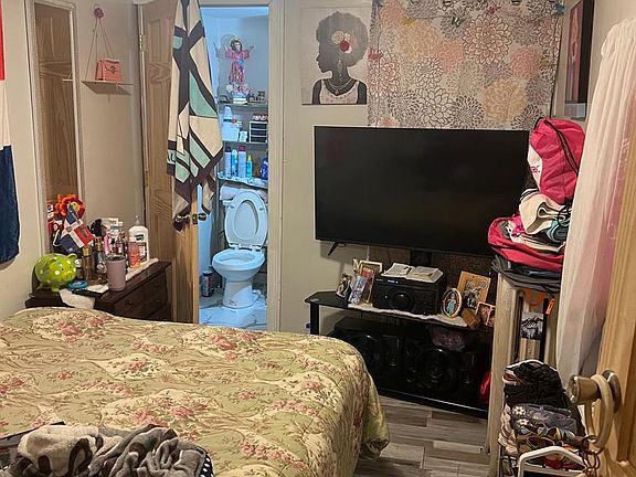 5th image of 341 S 9th St