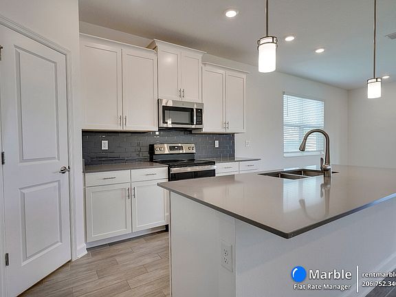 5th image of 3369 Wauseon Dr