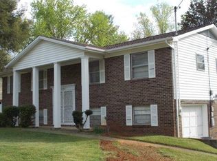 8905 Carlton Cir, Knoxville, TN 37922