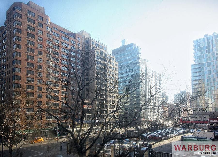 2nd image of 145 E 15th St APT 3B