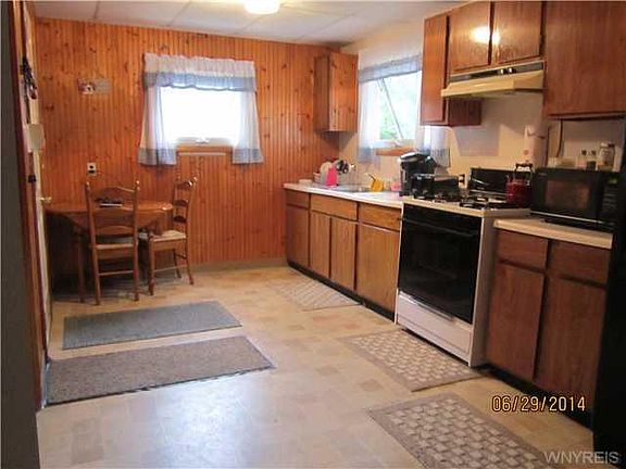 3rd image of 456 Wood Ave