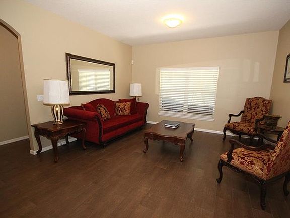 4th image of 3050 Bay Laurel Cir N