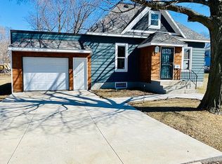 704 3rd Ave, Vinton, IA 52349