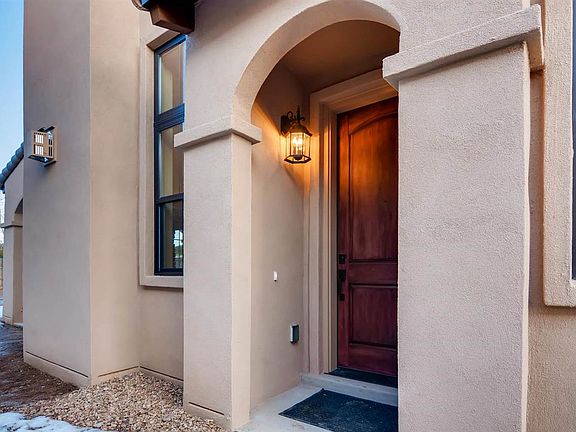 2nd image of 3103 Viale Tresana