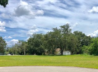 11 E Valori St, Avon Park, FL 33825