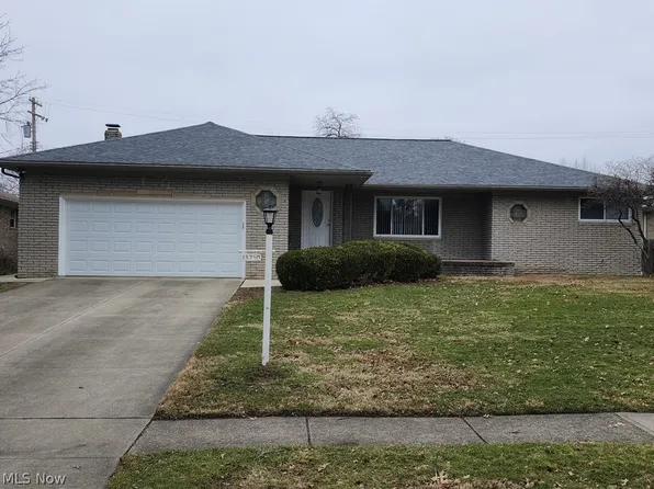 13750 Belfair Dr, Middleburg Heights, OH 44130