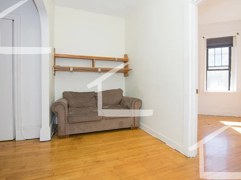 27 Brighton Ave #10J — Photo 6