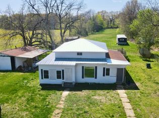 3432 State Line Rd, Martin, TN 38237