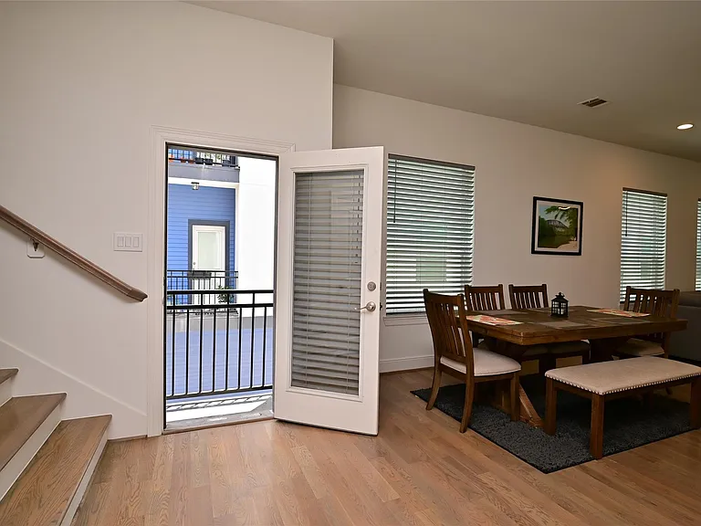 1117 W 16th St #C — Photo 20