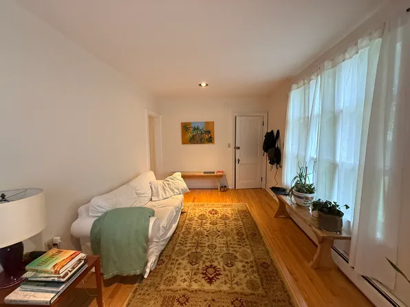 130 Robinson Pkwy #1, Burlington, VT 05401