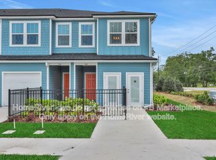 735 Sailor Grove Ln, Jacksonville, FL 32221