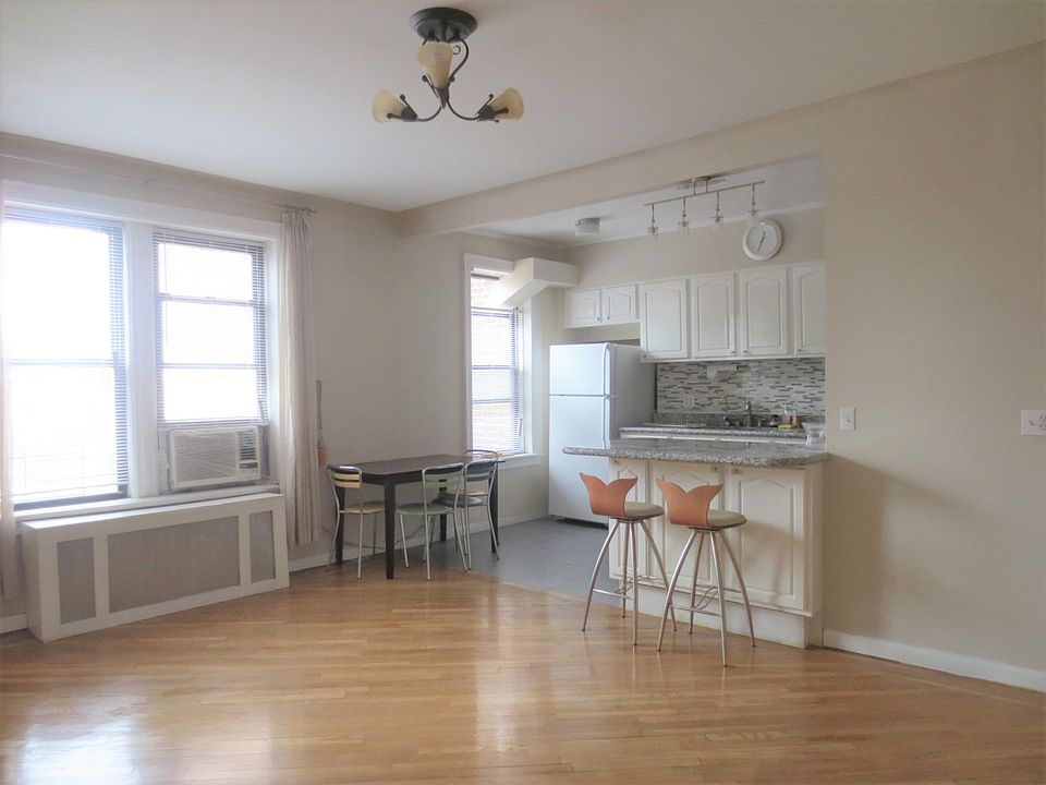1st image of 4211 Kissena Blvd APT 3