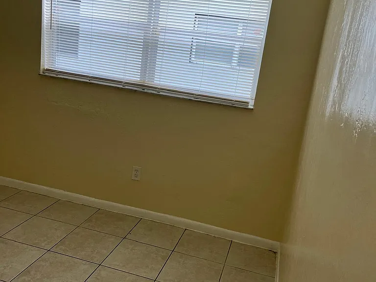 Fillmore Gardens Apartments 1 — Photo 7