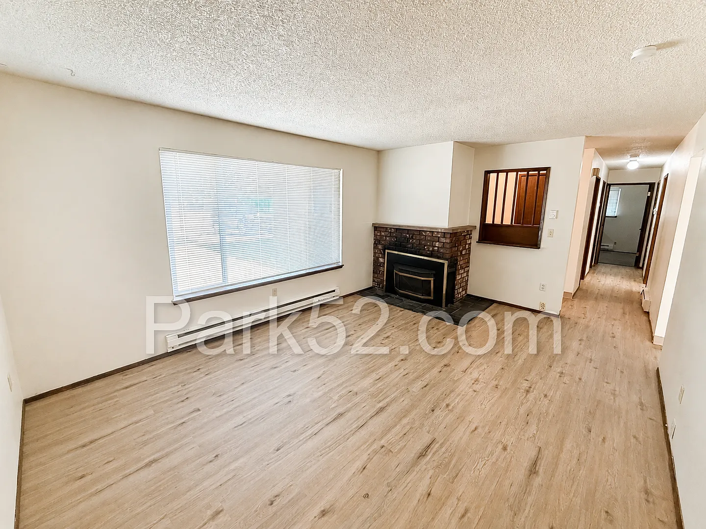 3 bedroom Single Family Rambler in Spanaway — Photo 3