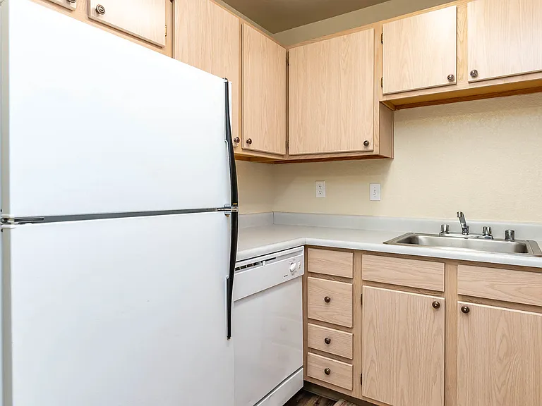 Desertbrook | One Bedroom Kitchen